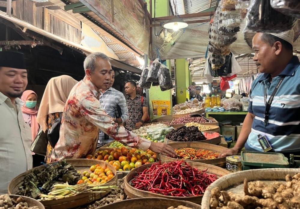 Ketua Komisi 3 DPRD Tuban Dorong Pemkab Stabilkan Harga di Tengah Rencana Kenaikan PPN