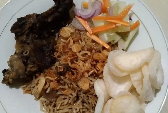 Resep Nasi Kebuli Daging Kambing Praktis Dimasak Pakai Ricecooker