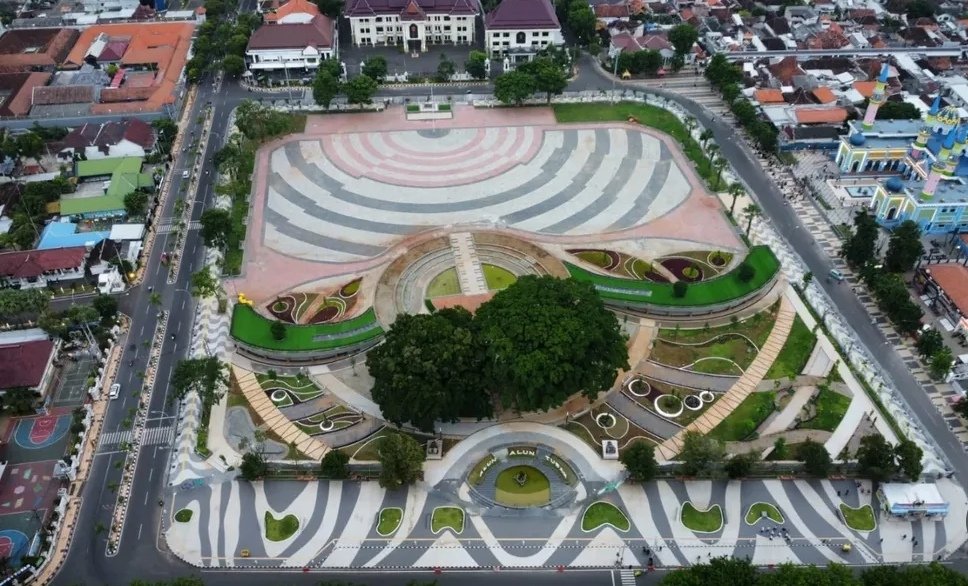 Parkir di Alun-Alun Tuban Rp 10 Ribu, DLHP: Itu Lahan Pribadi, Bukan Jalan Raya