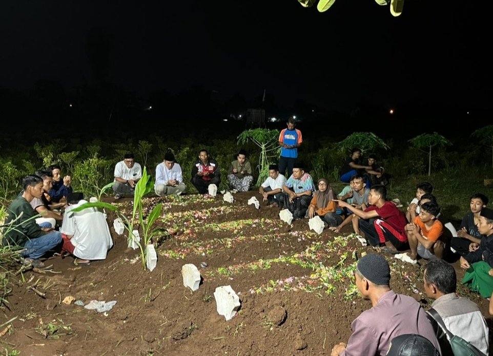 Pemakaman Massal Tujuh Warga Tuban dalam Satu Liang, Simbol Pisang untuk Si Bujang