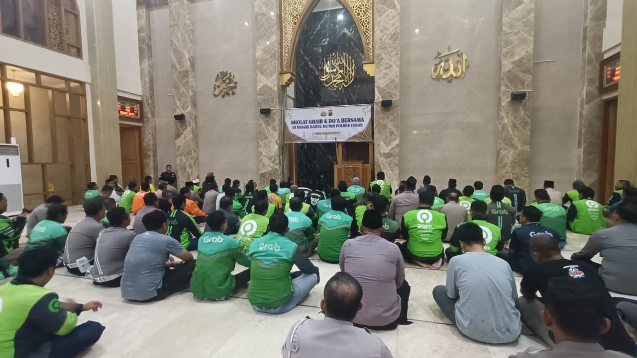 Polres Tuban Gelar Sholat Ghaib untuk Affan dan Doa Bersama Demi Keselamatan Bangsa