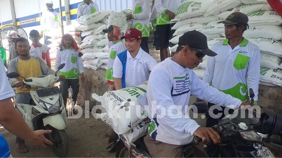 Berkah Musim Tanam, Petani Tuban Dapat Diskon Pupuk Non Subsidi