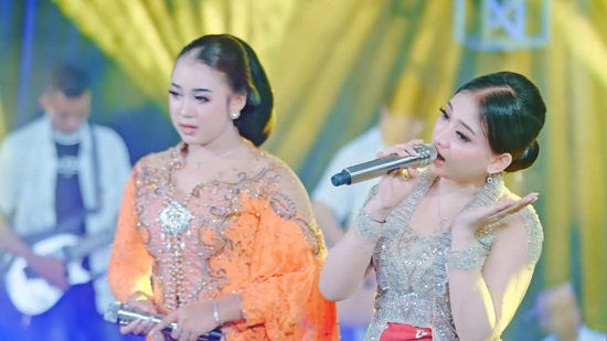 Lirik Lagu Sak Iki Aku Wes Gedhe (Anak Lanang) - Niken Salindry Feat Shinta Arsinta Trending 1 di Youtube