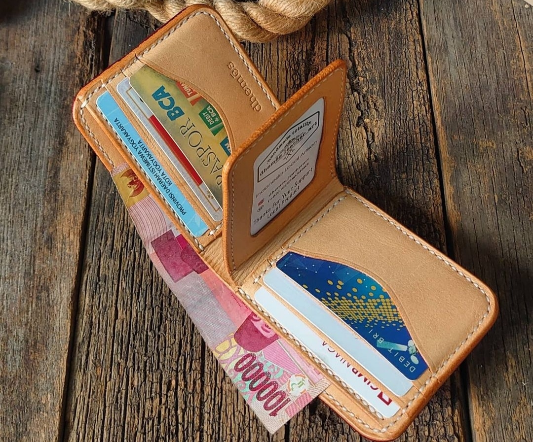 Hukum Mengambil Uang di Dompet Suami Tanpa Izin