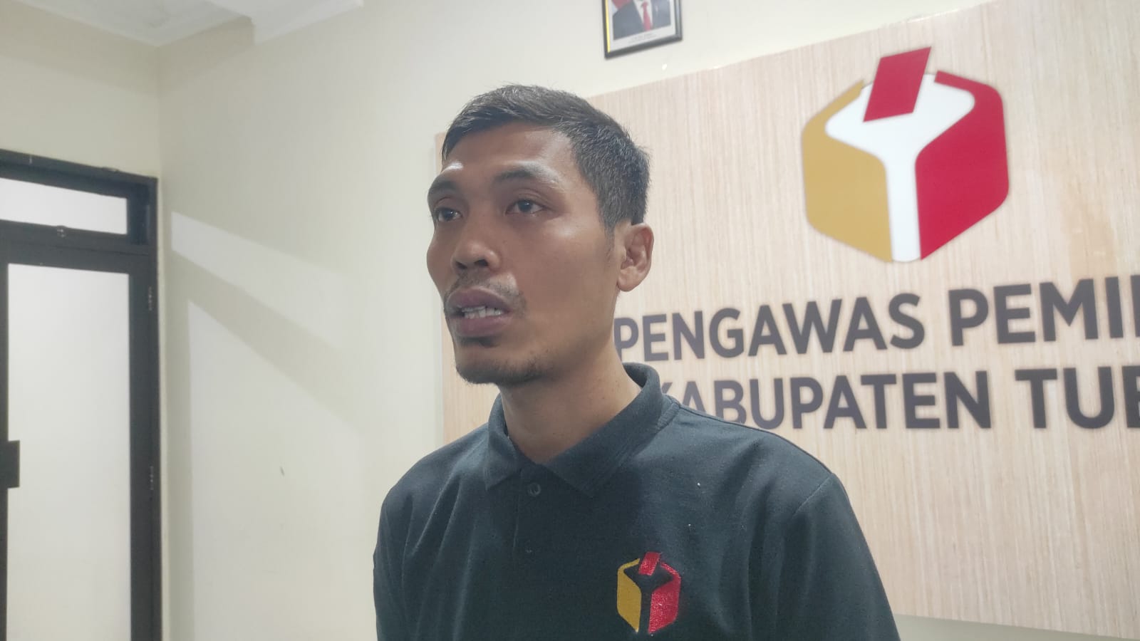 Bawaslu Telusuri KPPS Tuban yang Acungkan Satu dan Dua Jari