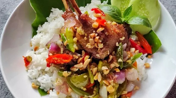 Resep Rahasia Bebek Putri Madura Gurih Rempah dengan Daging Juicy