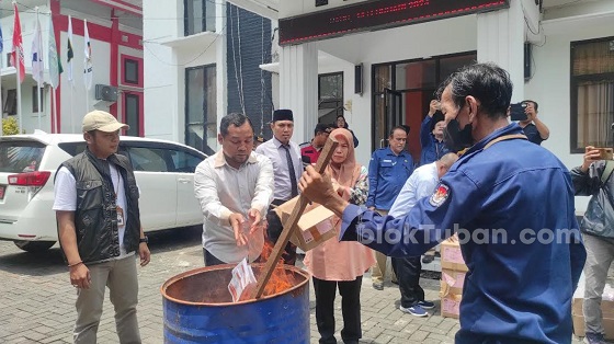 4.728 Surat Suara Pemilu 2024 di Tuban Rusak, KPU: Lebih Banyak Dibanding 2019