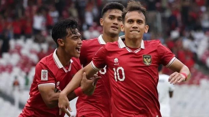 Kalahkan Vietnam 1-0, Indonesia Naik Peringkat 2, Ketenangan Jay Idzes Dipuji Warganet