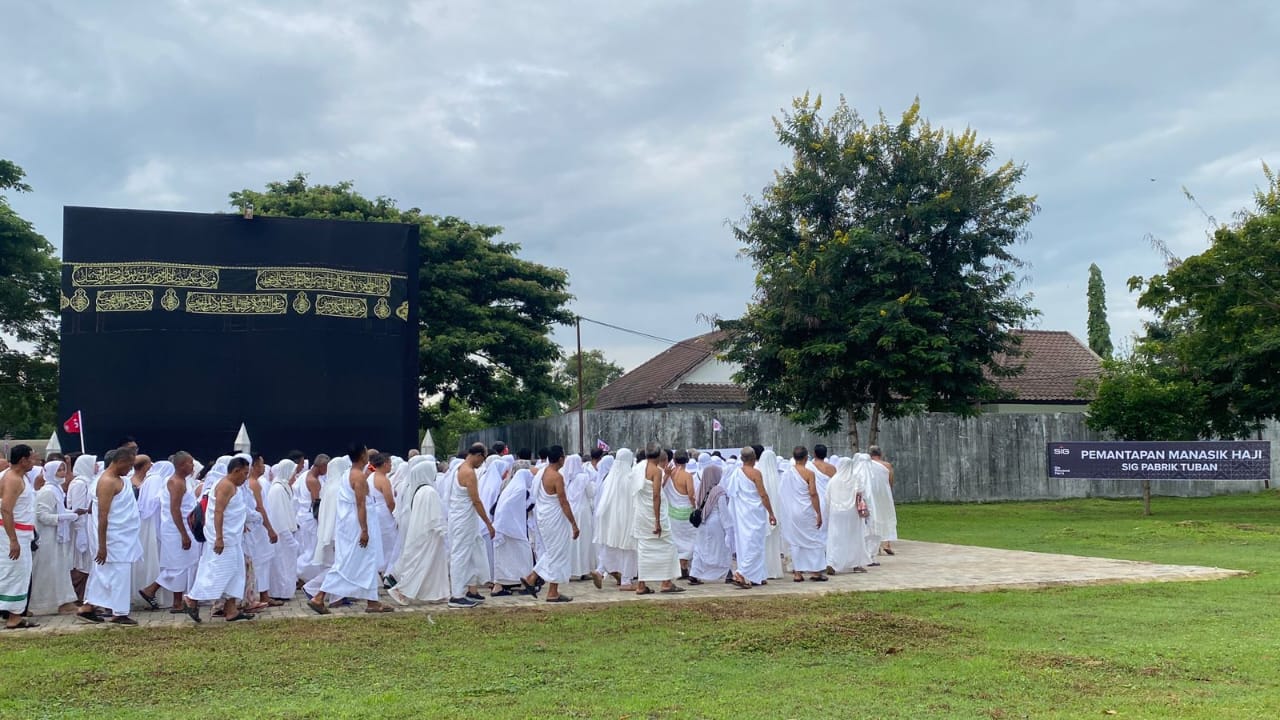 SIG Tuban Bimbing CJH Menuju Haji Mabrur