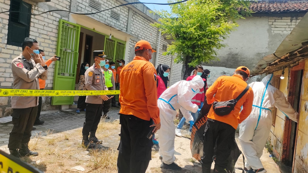 Kakek Ditemukan Membusuk di Kontrakan Tuban, Anak Korban Sempat Dobrak Pintu