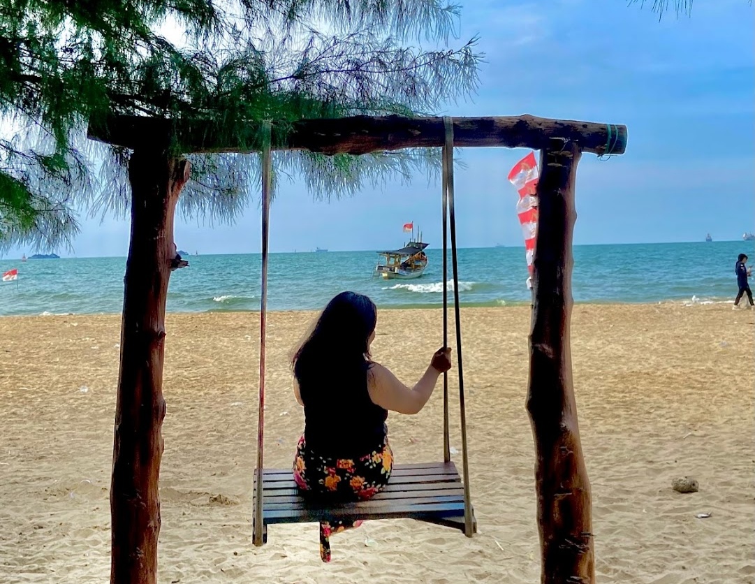 Pantai Semilir Tuban, Raih Rating Tinggi di Google dengan 4,5 Bintang