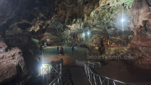 Pesona Gua Akbar, Wisata Legendaris yang Masih Jadi Jujukan Wisatawan Luar Tuban