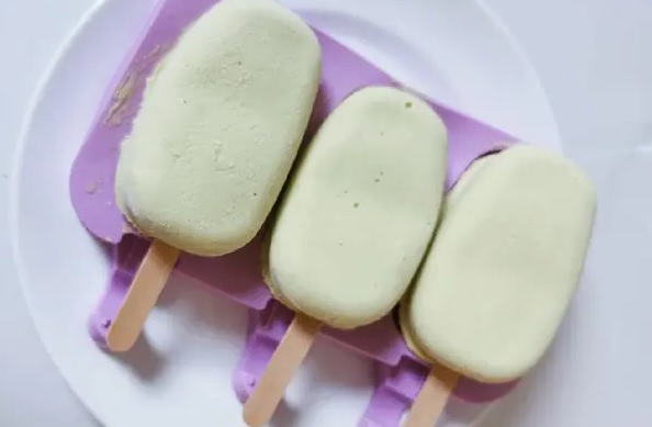 Resep Ice Cream Matcha Low Budget (Homemade) Anti Gagal Untuk Pemula