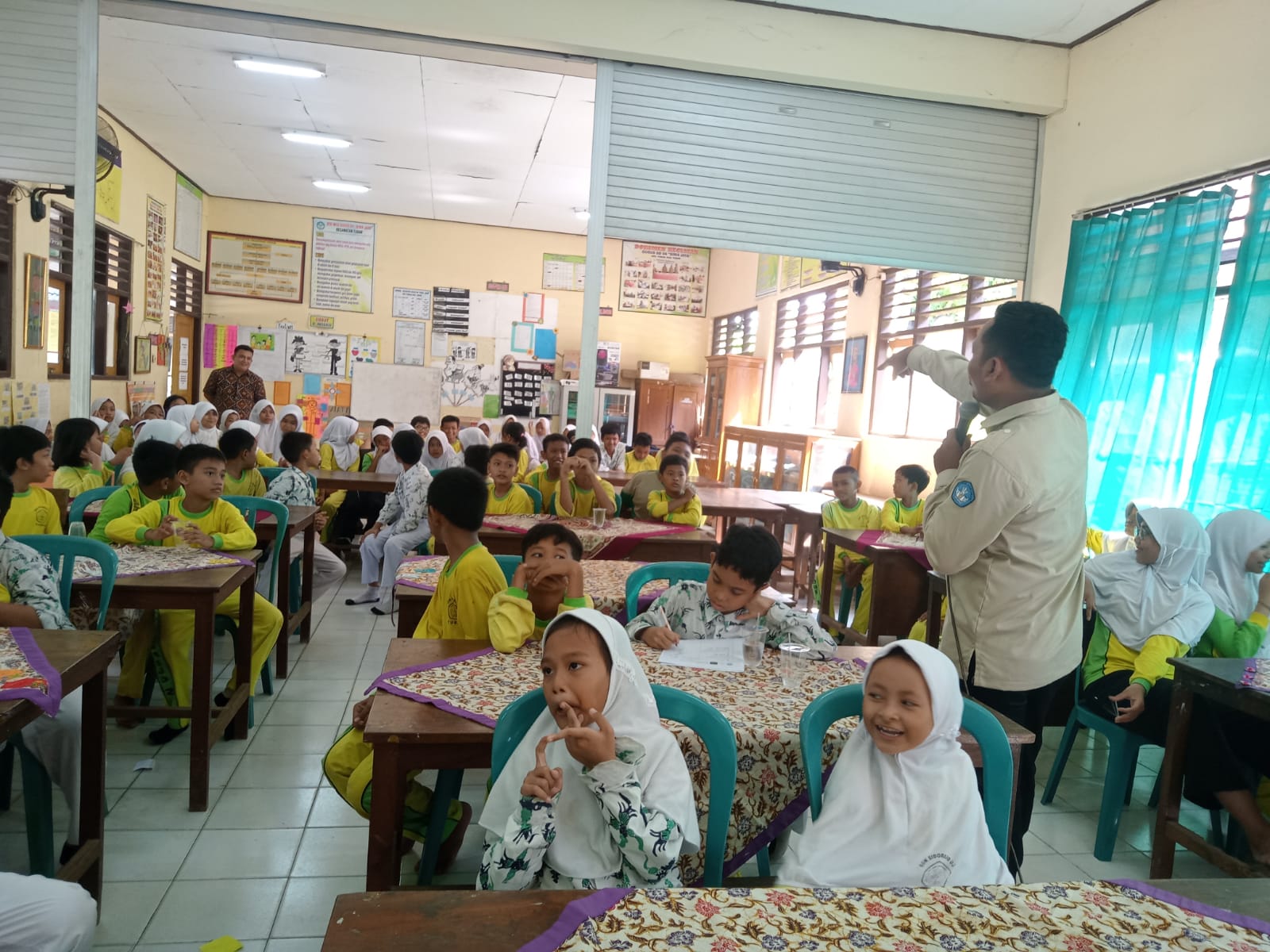 Guru Menginspirasi dengan Pengimbasan Program Bhineka itu Kita di Sekolah