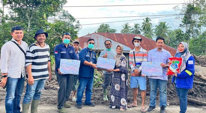 Peduli Korban Bencana, SKK Migas dan KKKS Bagikan Seribu Lebih Paket Sembako untuk Korban Bencana Banjir dan Longsor di Sumatera Barat