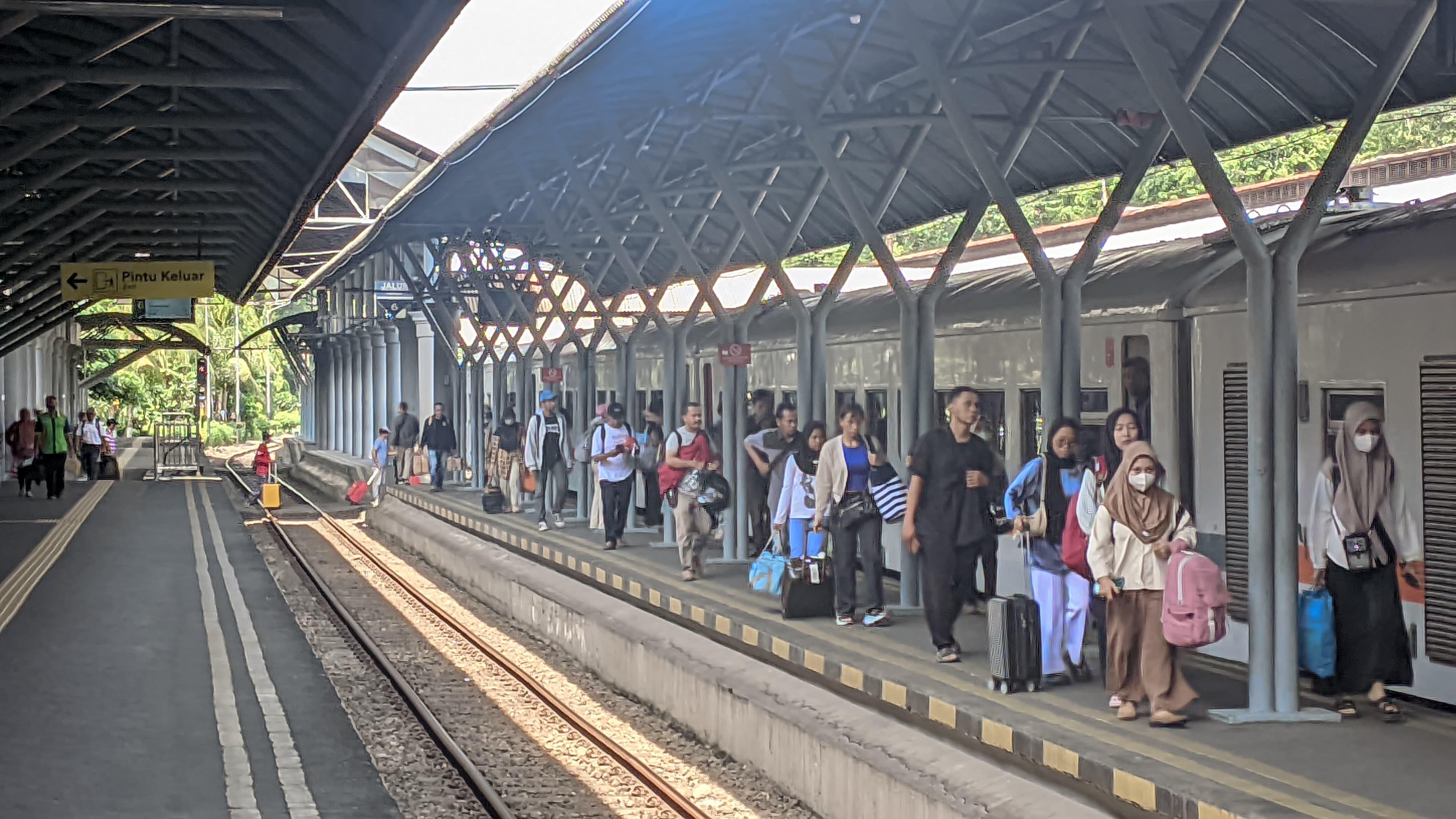 Lima KA Jarak Jauh Favorit dari Daop 8 Surabaya pada Libur Idul Adha 2024
