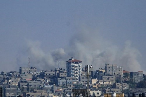 Serangan Israel Bakar Hidup-hidup Pengungsi Rafah