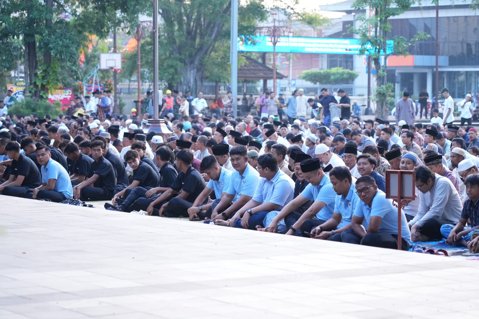 Tim U-16 Indonesia Berkurban, Serahkan Sapi ke Wali Kota Solo
