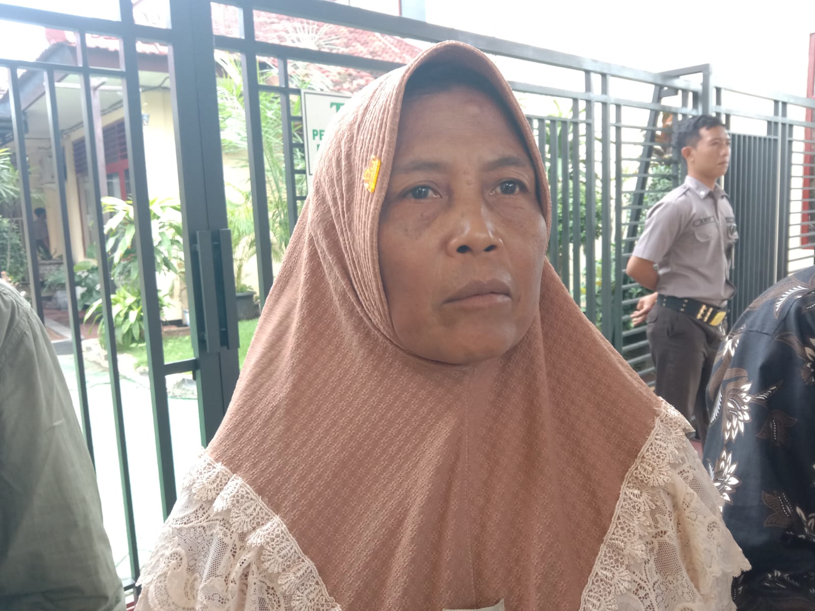 Kisah Sedih Nenek Darmi Tuban Dilaporkan karena Sapu, Harus Merawat Suami Sakit