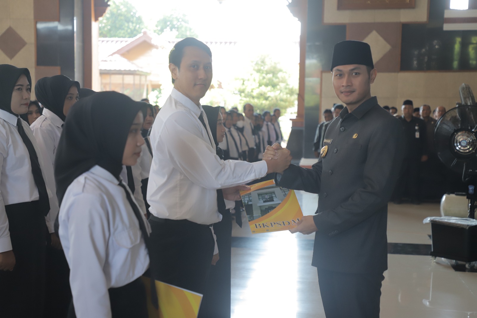 953 Tenaga Kesehatan, Guru, dan Teknis di Tuban Terima SK PPPK