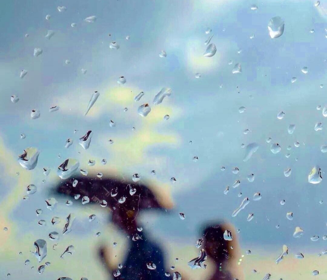 Prakiraan Cuaca Tuban: Suhu Udara 23°-32°C dan Hujan Ringan di Siang Sore