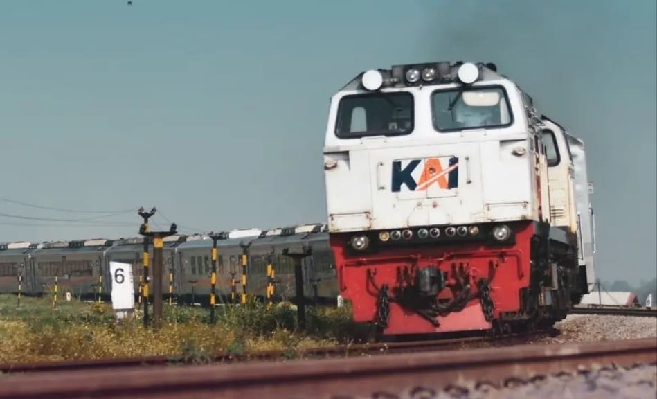 Rumah-Rumah di Jalur Lama, Tantangan dalam Reaktivasi Kereta Api Tuban