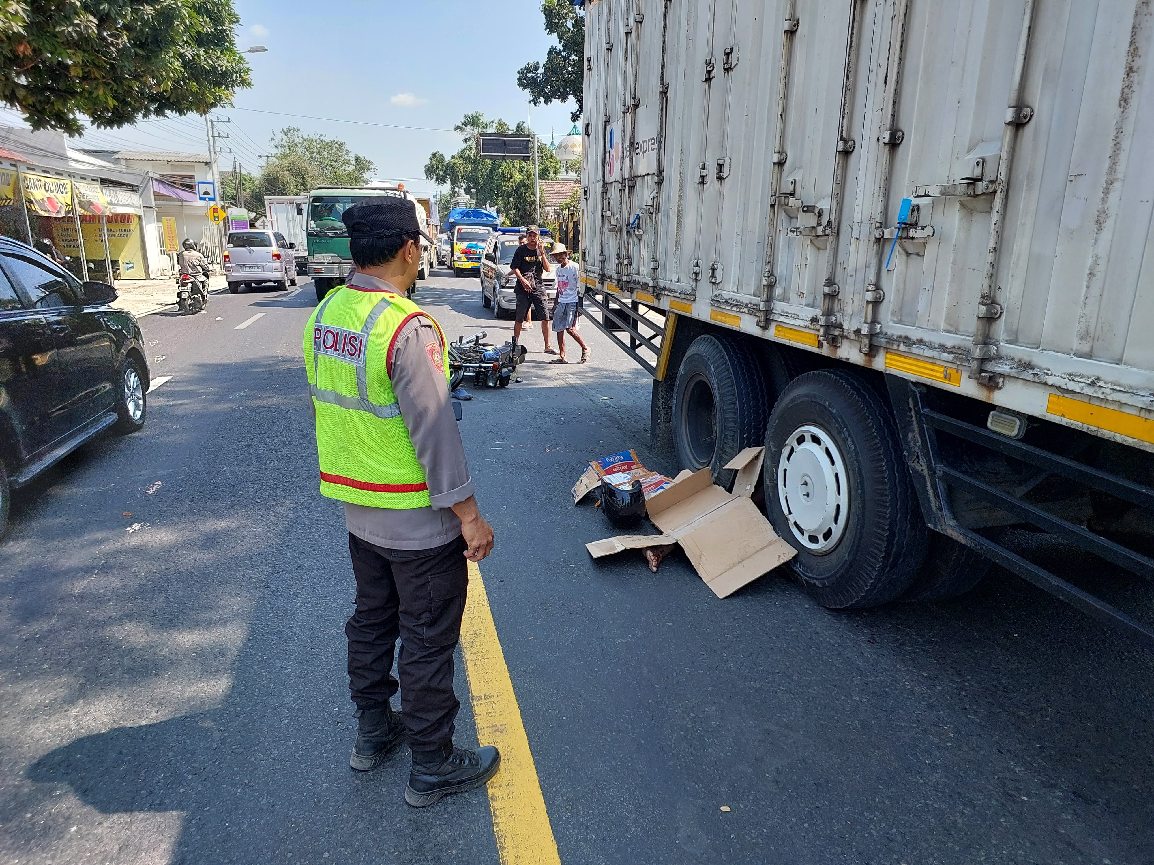 Truk Tronton Tabrak Sepeda Motor di Tuban, Petani Tewas di Tempat