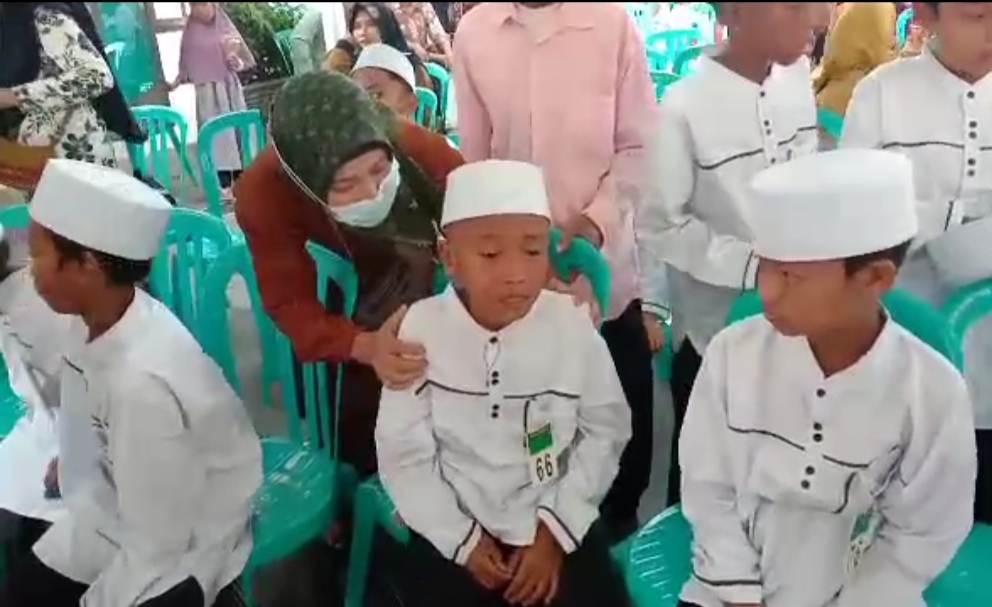 Peserta Khitan Massal Naik Drastis pada Haul Sunan Bonang ke-515 Tuban