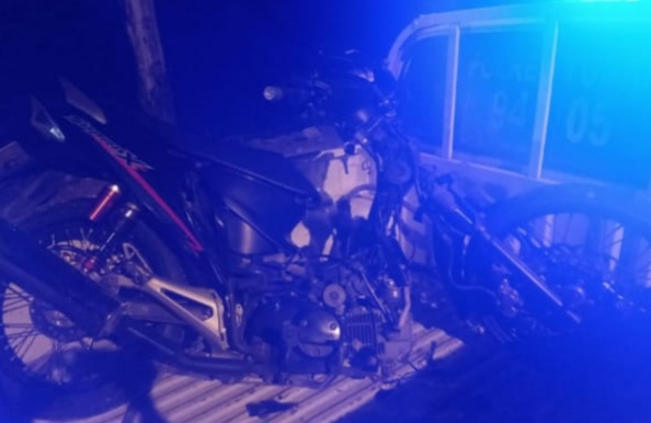 Lagi Kecelakaan di Tuban, Sepeda Motor Tabrak Truk Parkir di Bahu Jalan