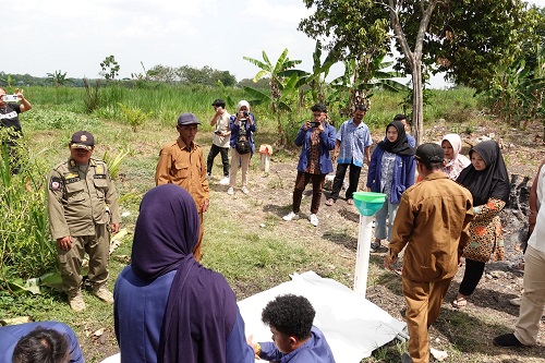 Inovasi Biogas Portable untuk Desa Ringintunggal: Upaya ITS dalam Pengabdian Masyarakat dan KKN