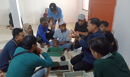 Politeknik Mapena Tuban Kenalkan Konsep Integrated Farming Berbasis AMIS, Solusi Tangguh Perubahan Iklim Bagi Peternak Unggas di Bojonegoro