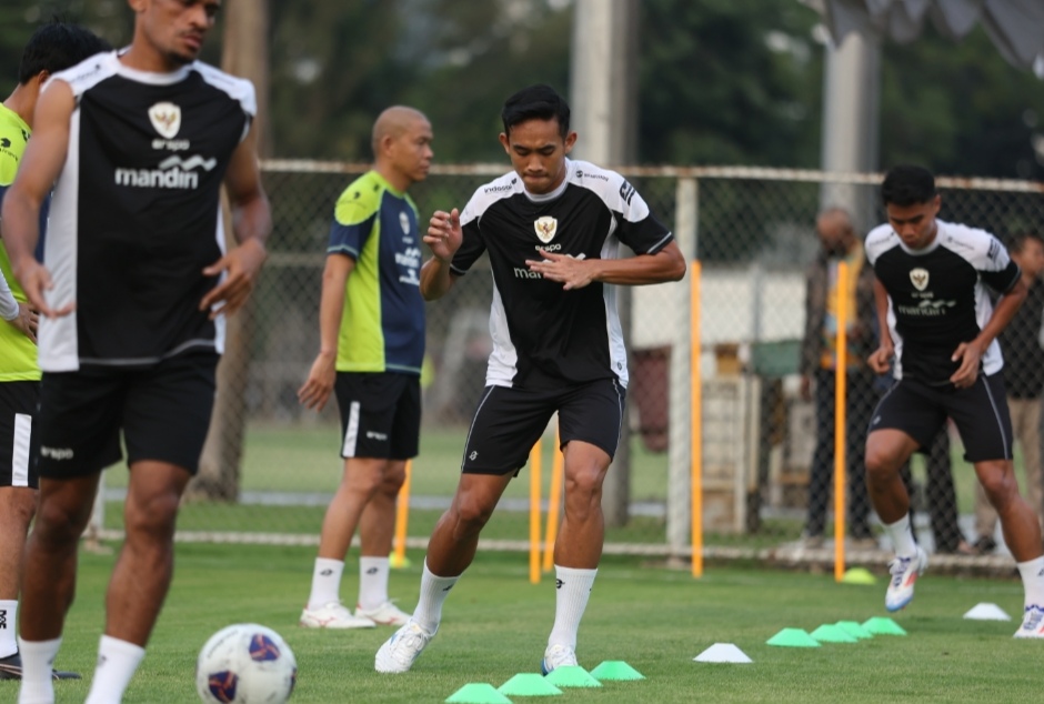 Jelang Lawan Arab Saudi, Timnas Indonesia Gelar Latihan Intensif di Senayan