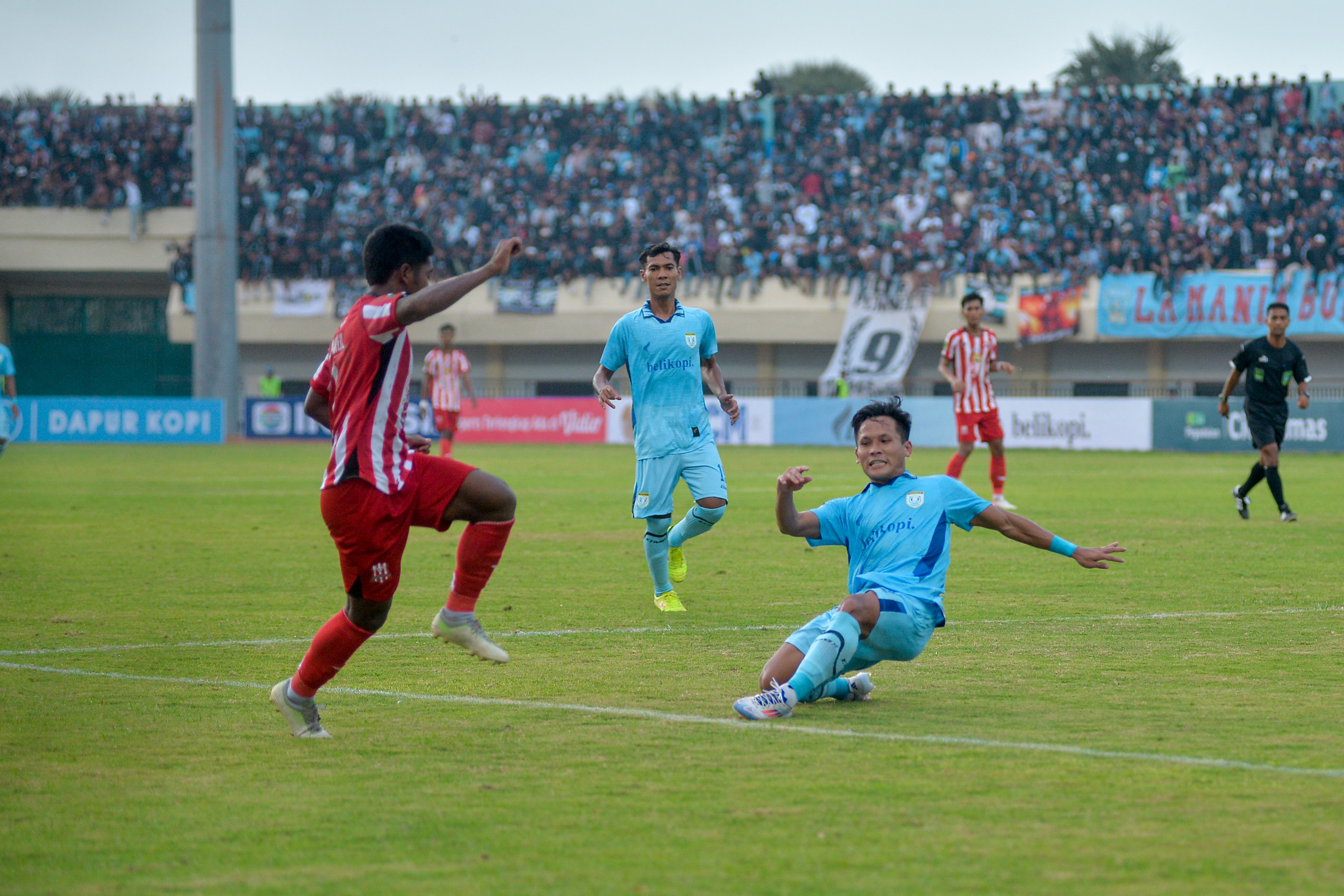 Persela Lamongan Ditahan Imbang Deltras FC 2-2 dalam Laga Dramatis di Stadion Bumi Wali Tuban
