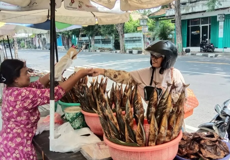 Oleh-oleh Khas Tuban yang Wajib Dibawa Pulang Saat Liburan Nataru