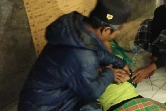 Hujan Disertai Petir di Tuban, Satu Warga Tewas Tersambar
