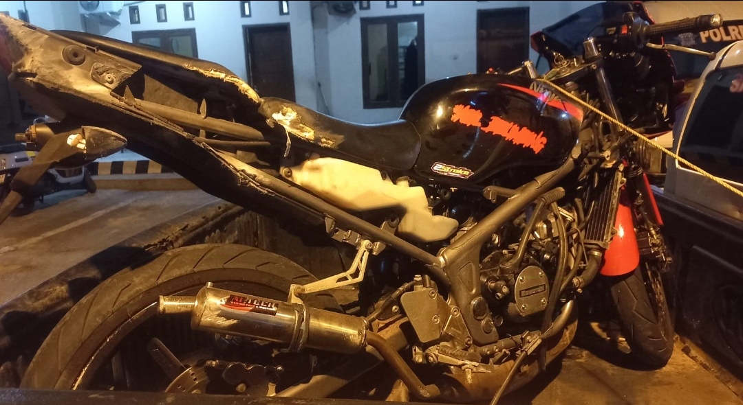 Pengendara Kawasaki Ninja 14 Tahun Tewas di Jalan Soekarno-Hatta Tuban