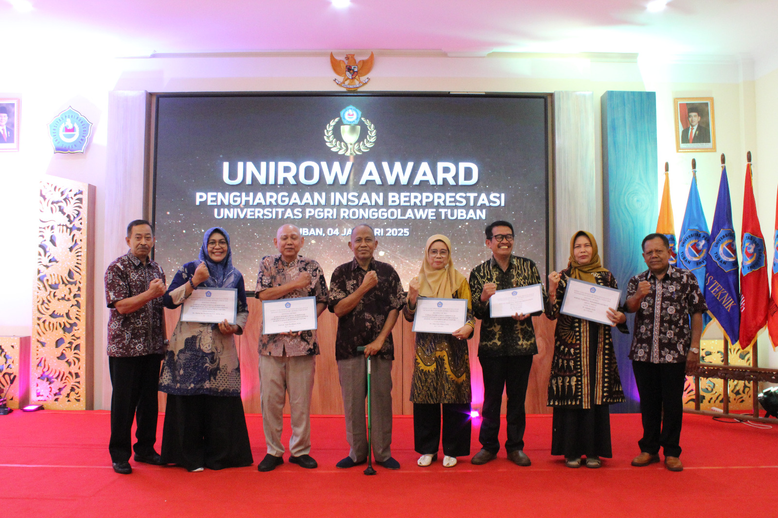 Dies Natalis Ke-18, UNIROW Terus Membumikan Prestasi Menuju Kampus Jaya