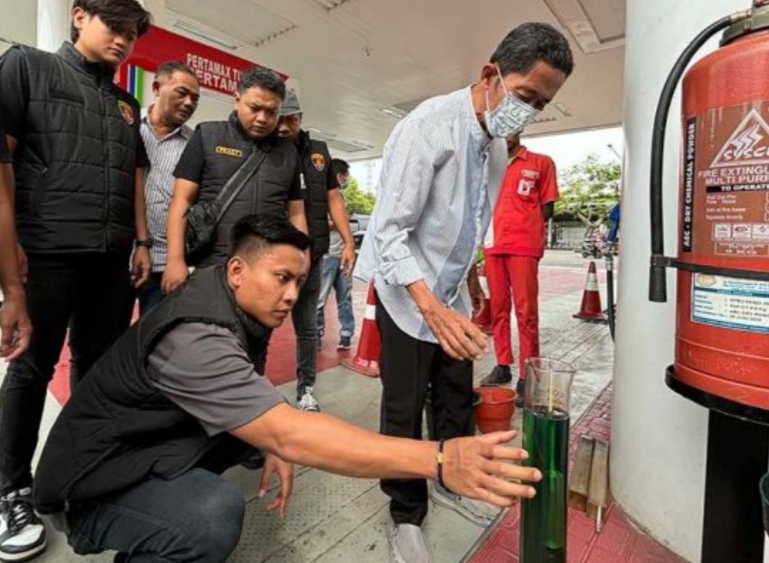 Polisi Tuban Cek SPBU, Dapat Aduan BBM Dioplos