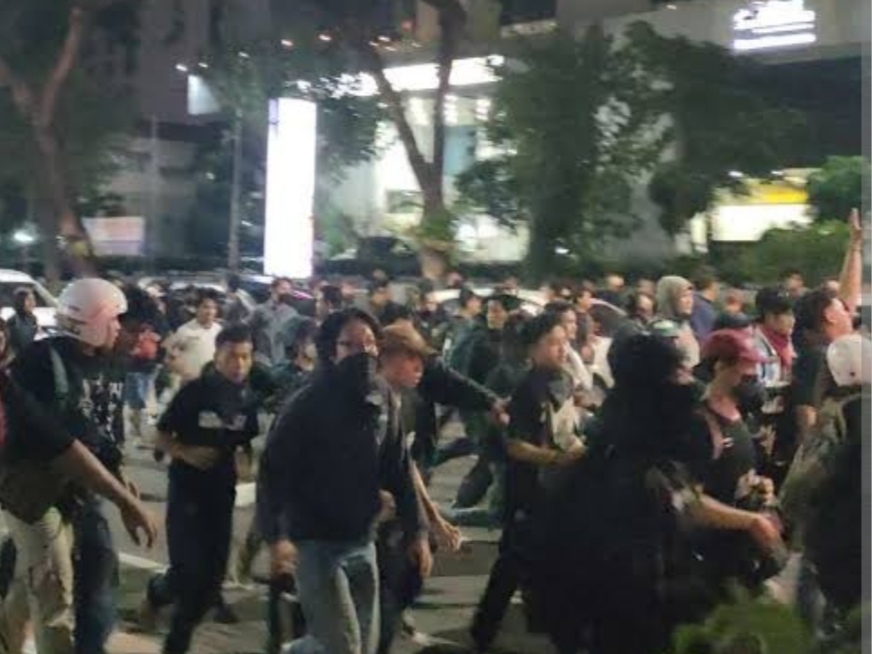Pelaku Kekerasan Jurnalis di Surabaya Saat Meliput Aksi Tolak UU TNI Dikecam AJI