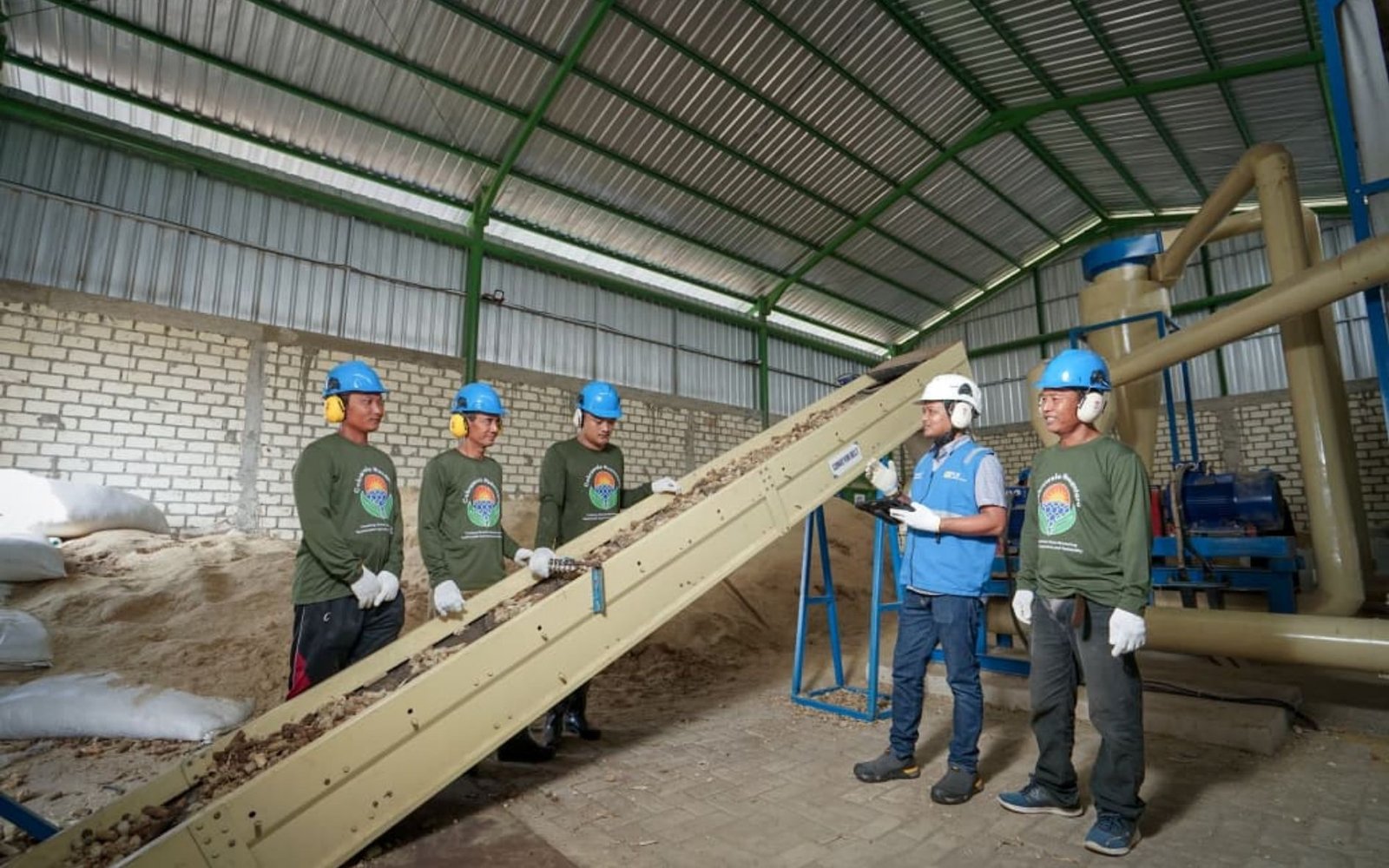 Dari Bonggol Jagung ke Energi: Cerita Desa Wadung...