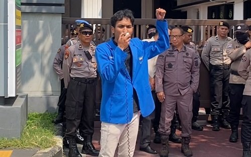 PMII Geruduk Kejari Tuban: Tudingan Suap pada Puncak...