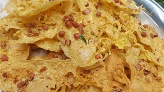 Resep Peyek Kacang Gurih dan Renyah yang Tahan Lama