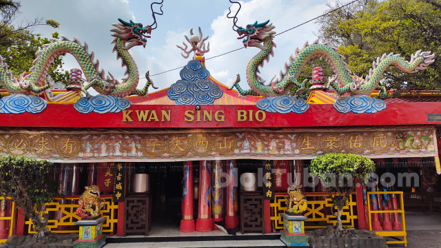 Jelang Perayaan Imlek 2024, Klenteng Kwan Sing Bio Mulai Bersolek