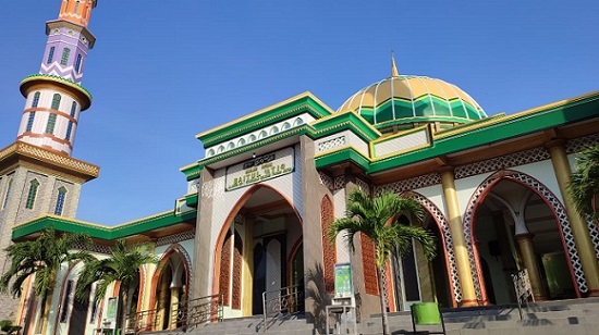 Hukum dan Tradisi Merayakan Isra Mikraj Muslim Indonesia