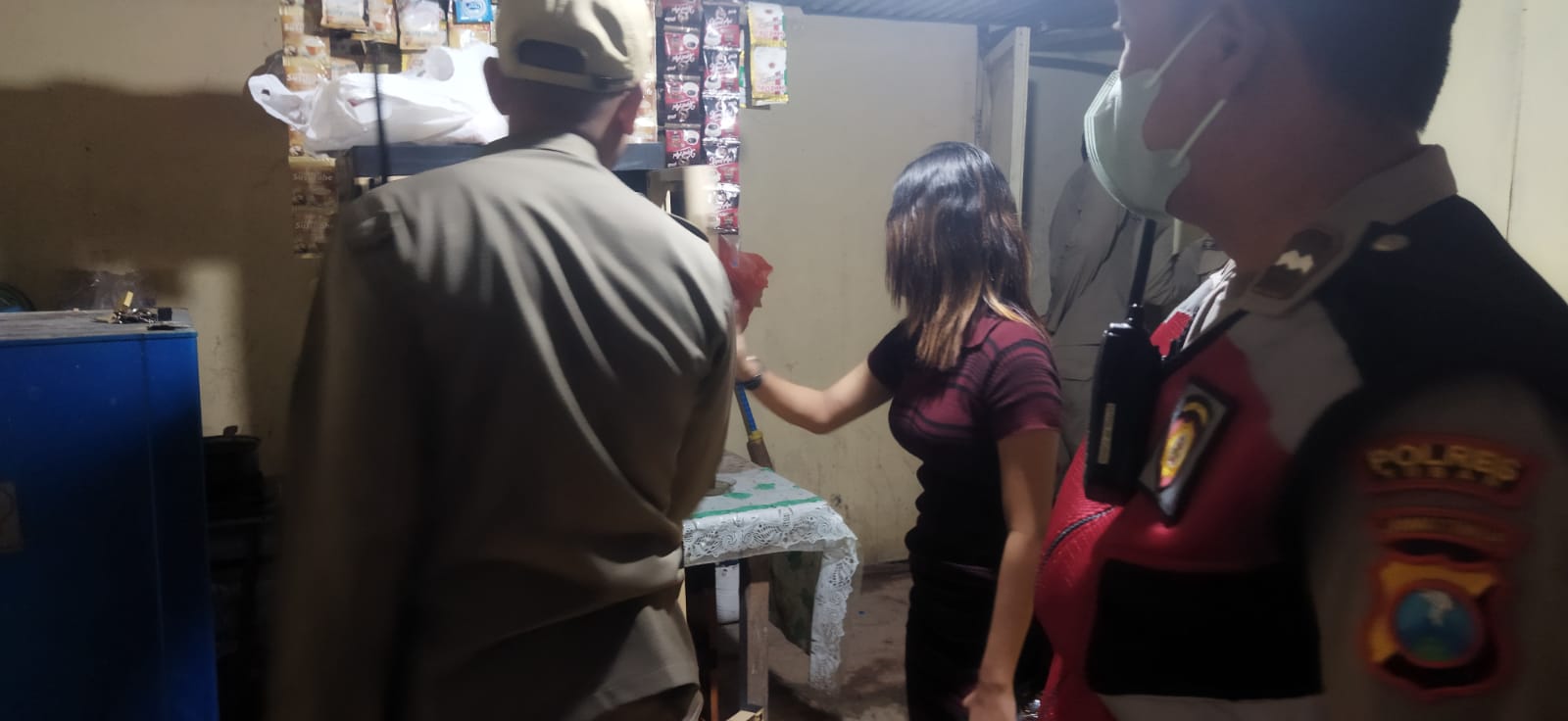 Razia Warung Remang-remang di Sepanjang Pantura Tuban, Petugas Temukan Karaoke Ilegal