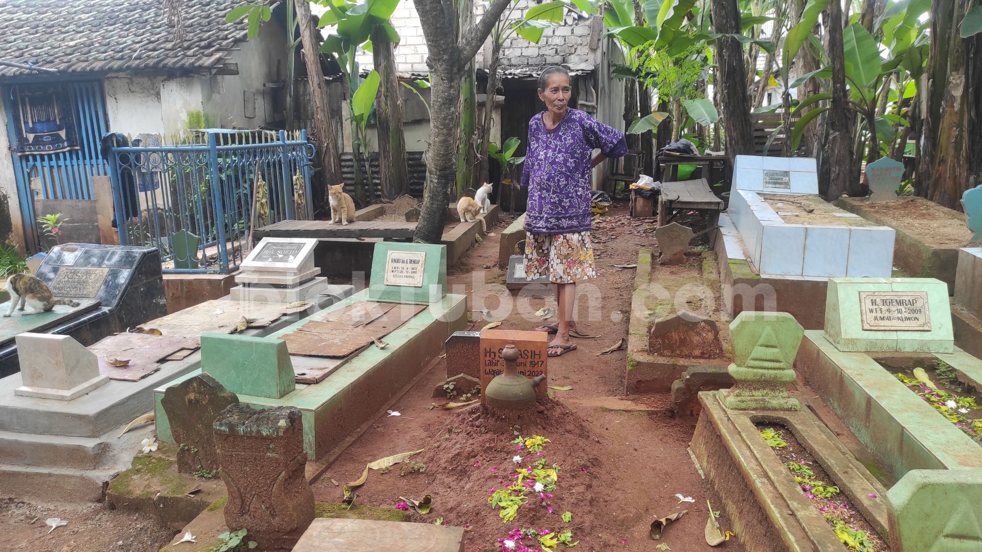 Tradisi Ziarah Makam Jelang Ramadan, Simak Doa Singkat untuk Ahli Kubur