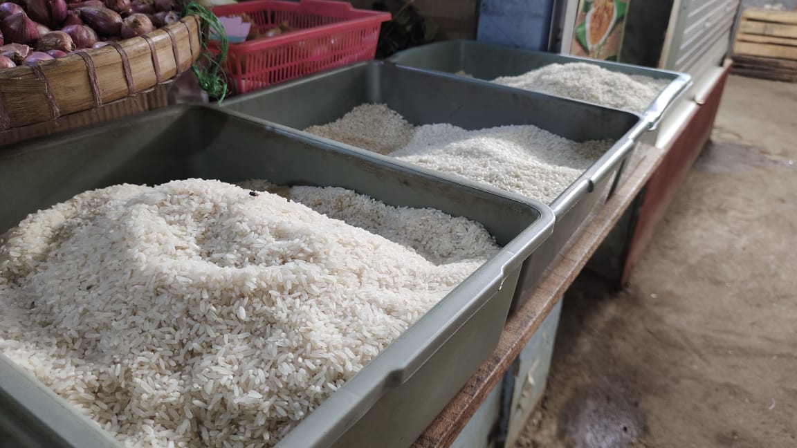 Perjuangan Masyarakat Tuban Hadapi Lonjakan Harga Beras