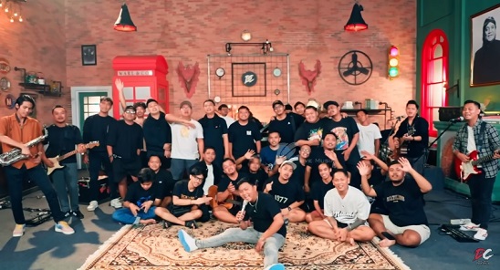 Lirik Lagu Tepian Nyaman - Denny Caknan All Team Studio Official Live Music
