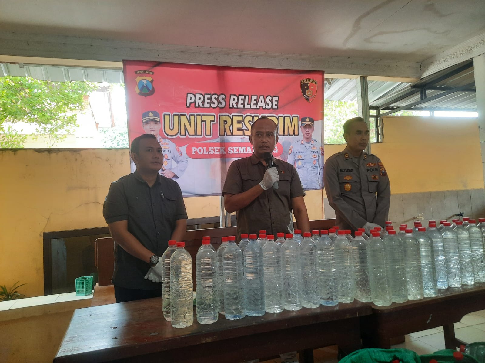 Gudang Penyimpanan Miras Tuban Dibongkar Petugas Jelang Idul Fitri