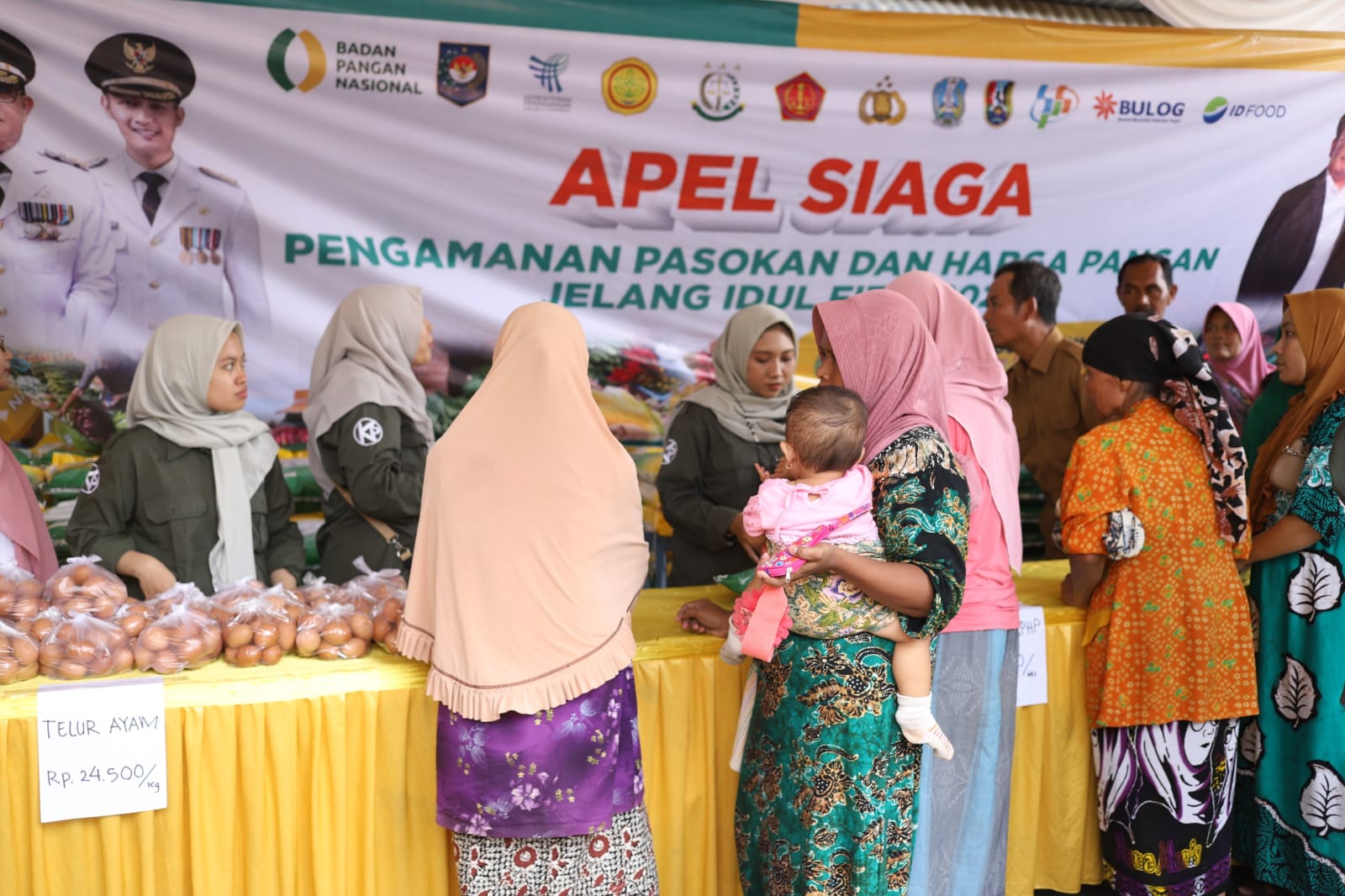 Gerakan Pangan Murah, Warga Tuban Dapat Sembako dengan Harga Lebih Murah